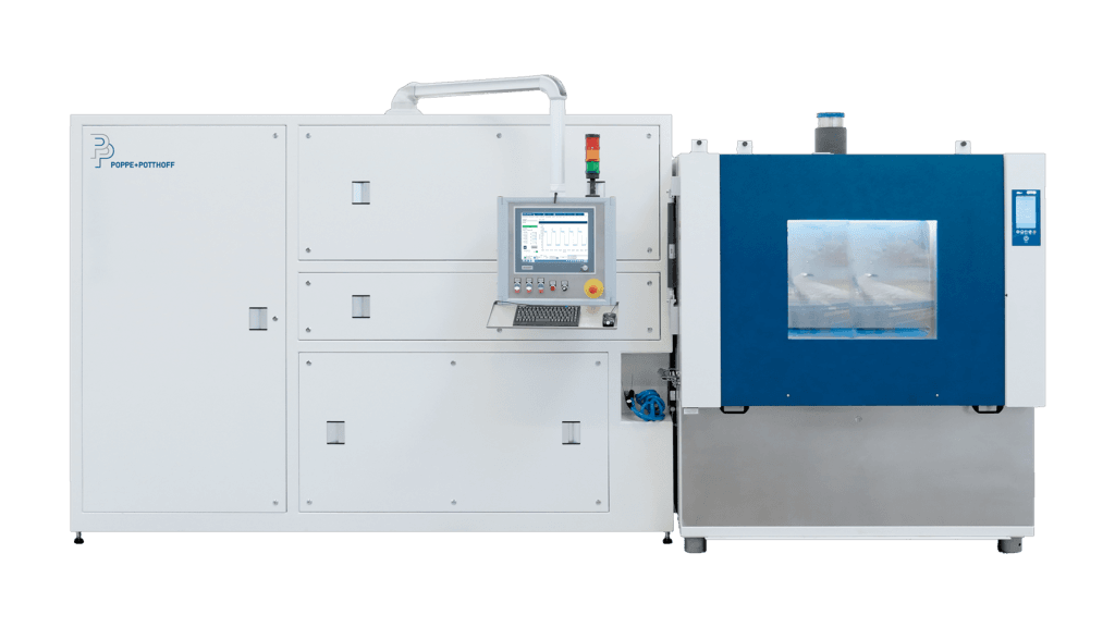 Pressure cycle test bench with integrated climate chamber on the right-hand side and an operator PC on a moveable arm.